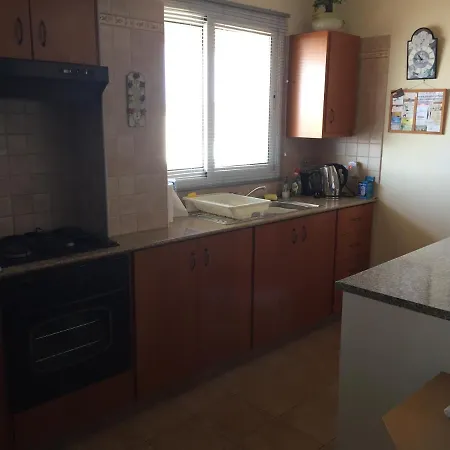 Beautiful Spacious 2-bed In Xylofagou *