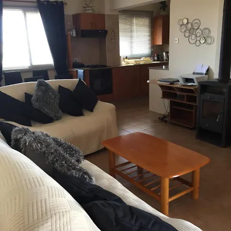 Beautiful Spacious 2-bed In Xylofagou *